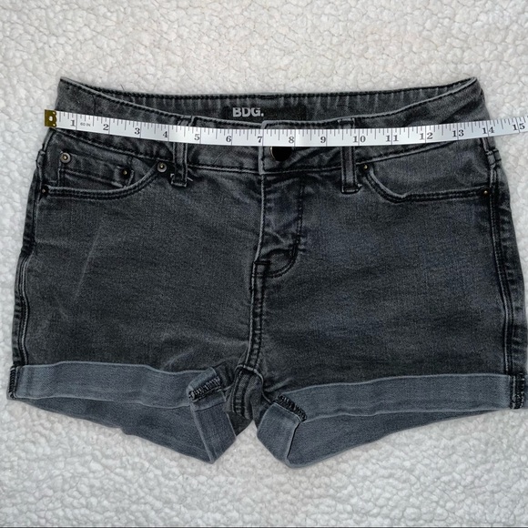 BDG faded black denim grunge scene alternative festival pockets shorts size 2 - Picture 8 of 10